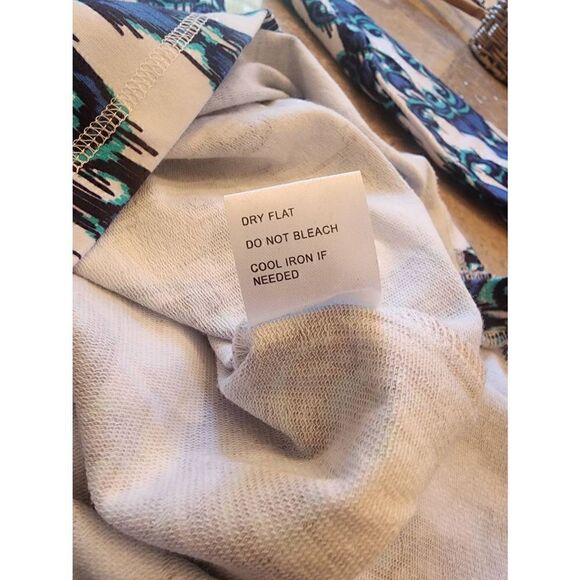 Tracy Negoshain 1/4 zip shift dress size small - Picture 11 of 11